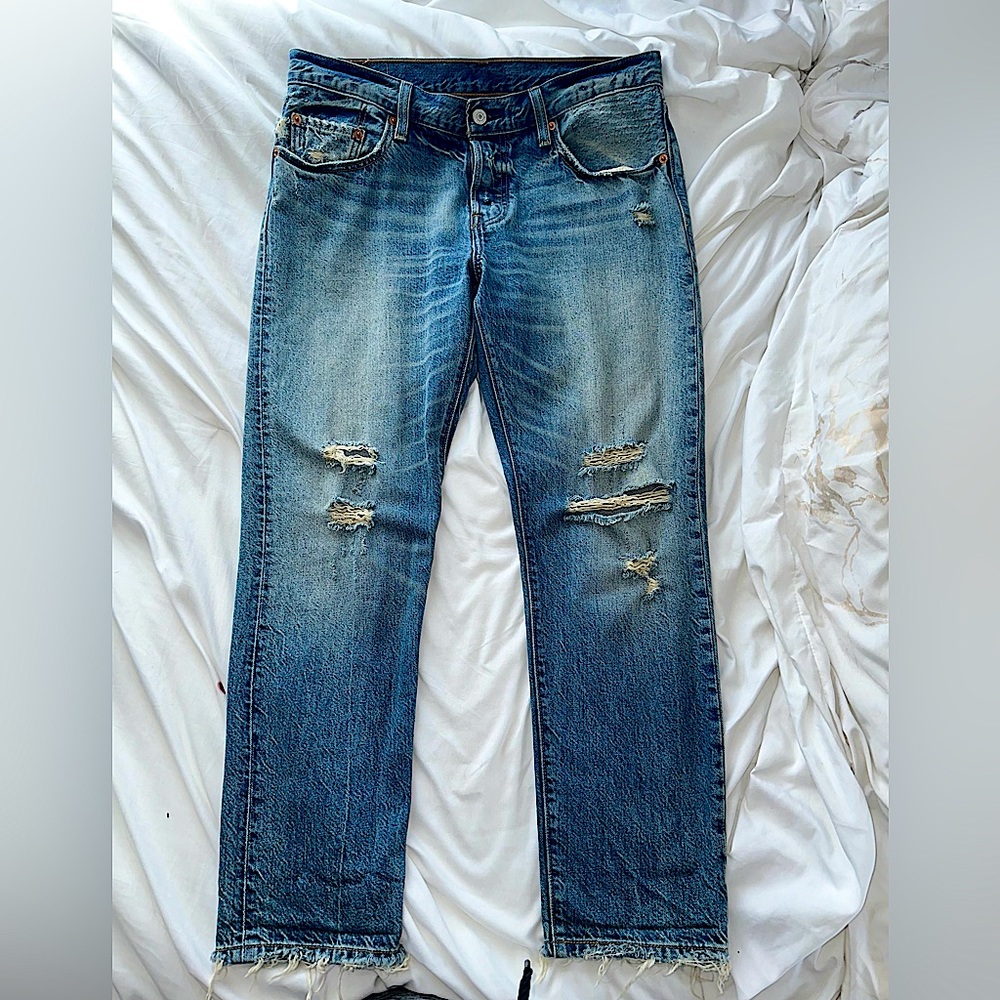 Like New! Levi Strauss Gold Tag 501 Original Fit Distressed Size 27/32
